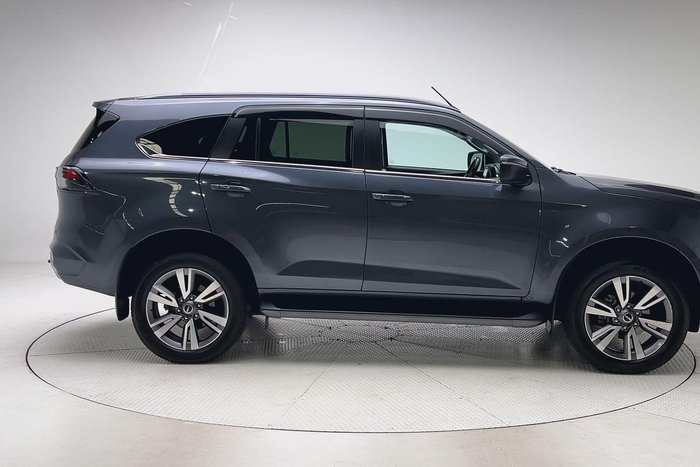 2023 Isuzu MU-X LS-T