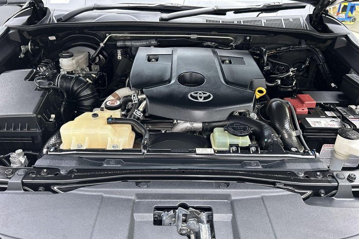 2022 Toyota Hilux SR5