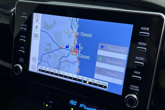 2022 Toyota Hilux SR5