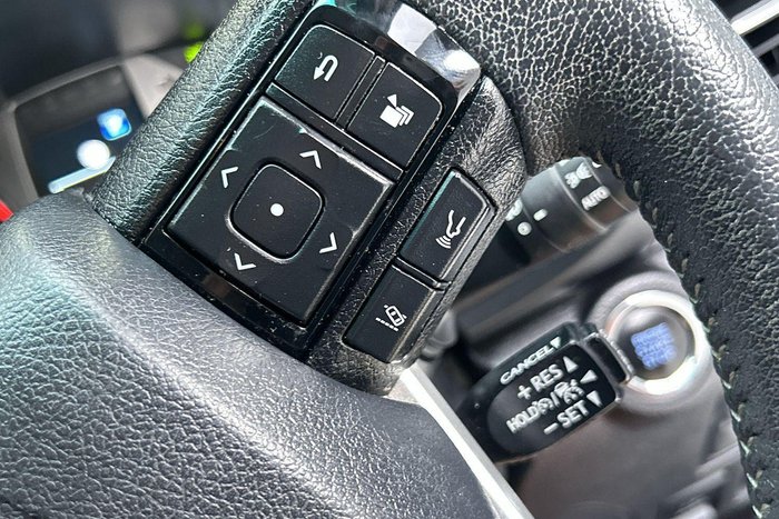 2022 Toyota Hilux SR5