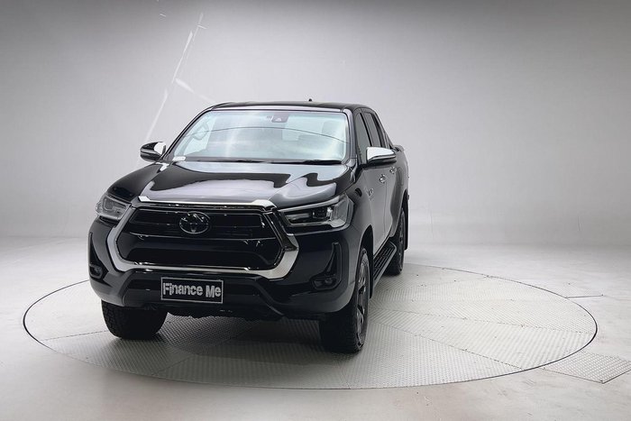 2022 Toyota Hilux SR5