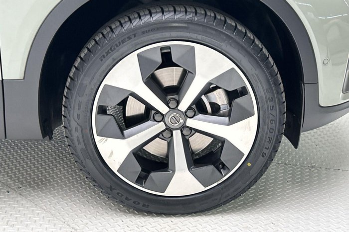 2022 Volvo XC40 Ultimate B4 Bright