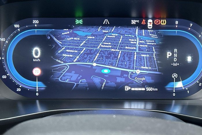 2022 Volvo XC40 Ultimate B4 Bright