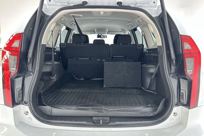 2021 Mitsubishi Pajero Sport GLS