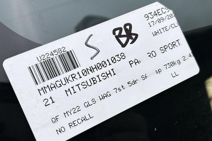 2021 Mitsubishi Pajero Sport GLS