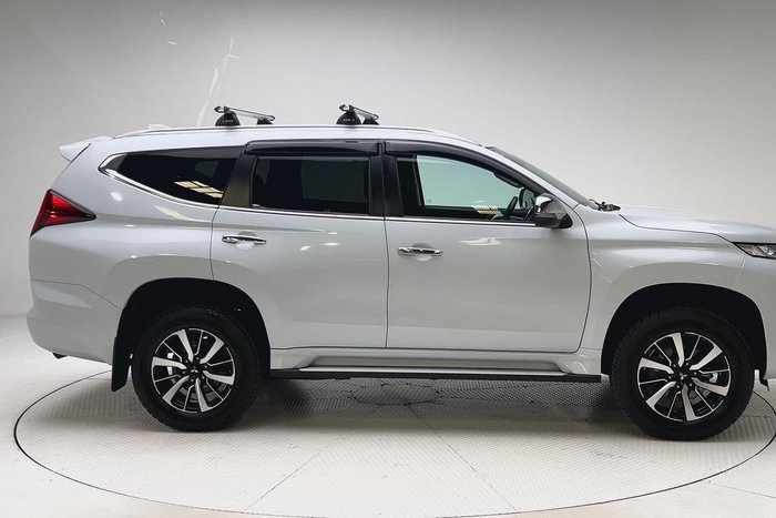 2021 Mitsubishi Pajero Sport GLS