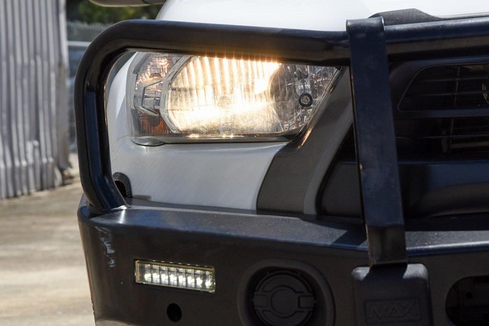 2022 Toyota Hilux SR