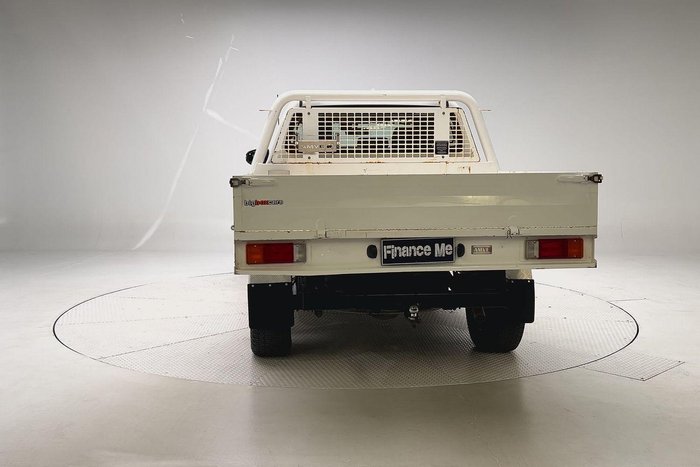 2022 Toyota Hilux SR