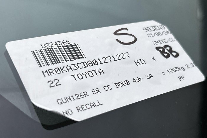 2022 Toyota Hilux SR