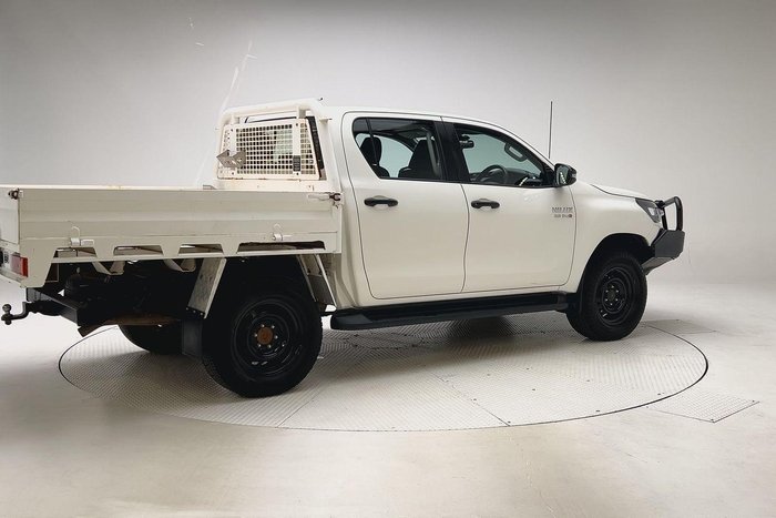 2022 Toyota Hilux SR