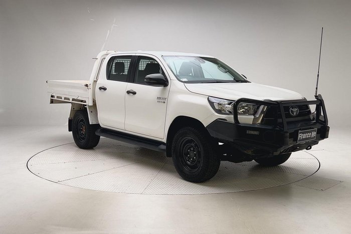 2022 Toyota Hilux SR