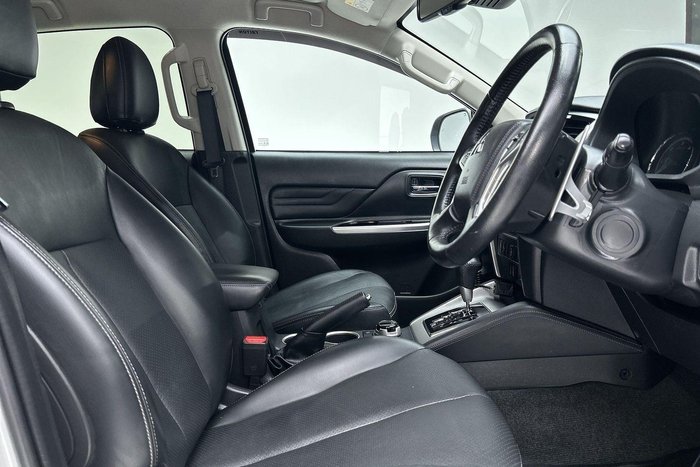 2023 Mitsubishi Triton GLS