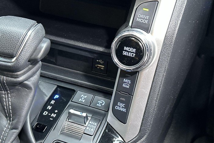 2023 Toyota Landcruiser GXL