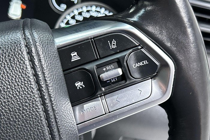 2023 Toyota Landcruiser GXL