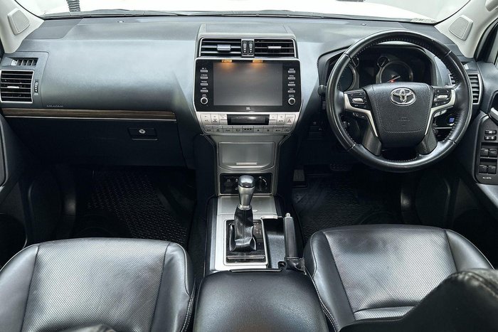 2022 Toyota Landcruiser Prado VX