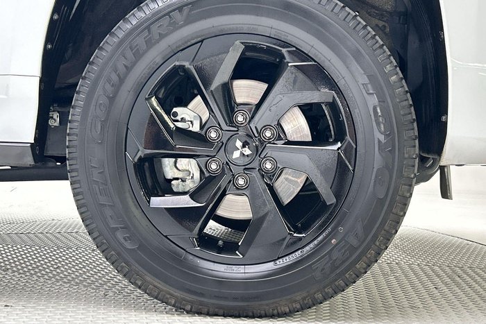 2024 Mitsubishi Pajero Sport GSR