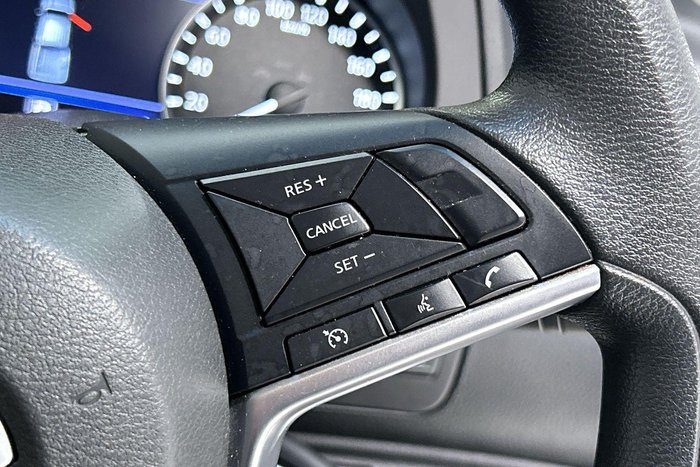 2021 Nissan Navara SL