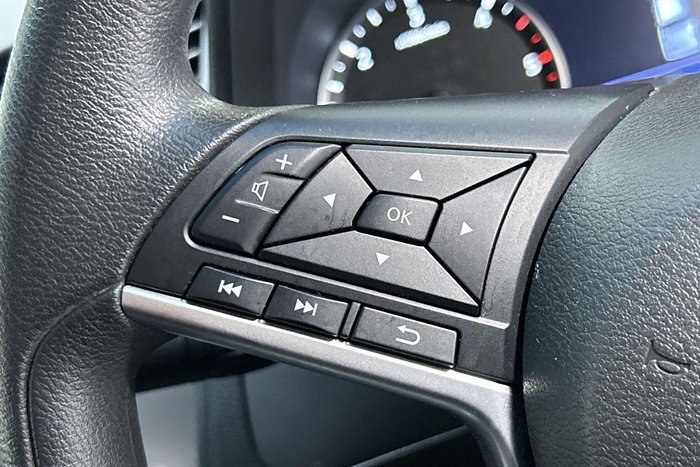 2021 Nissan Navara SL