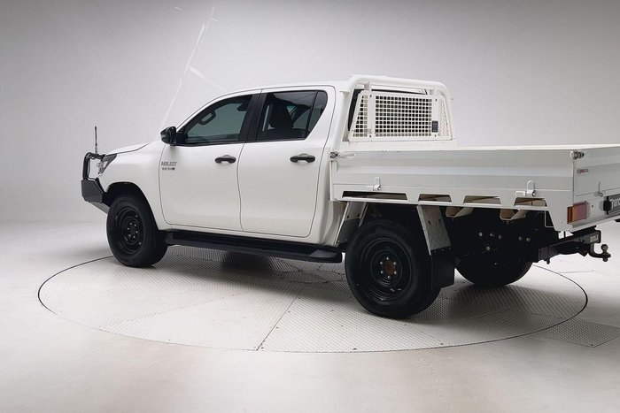 2022 Toyota Hilux SR