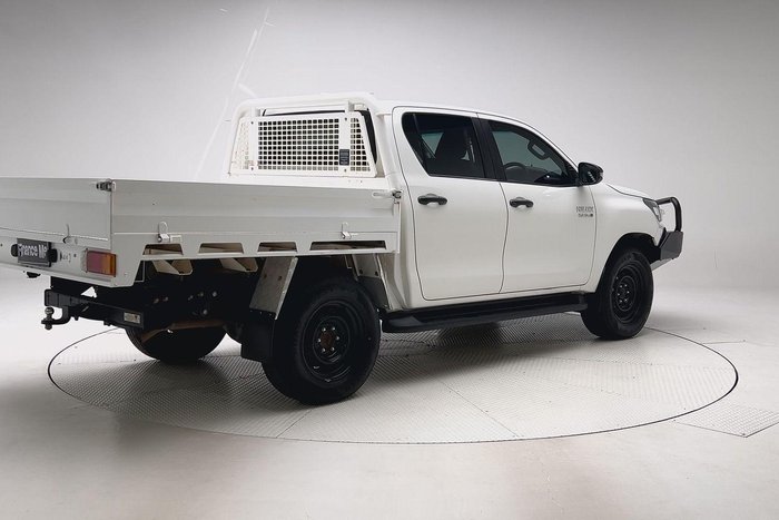 2022 Toyota Hilux SR