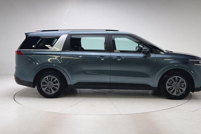2023 Kia Carnival S