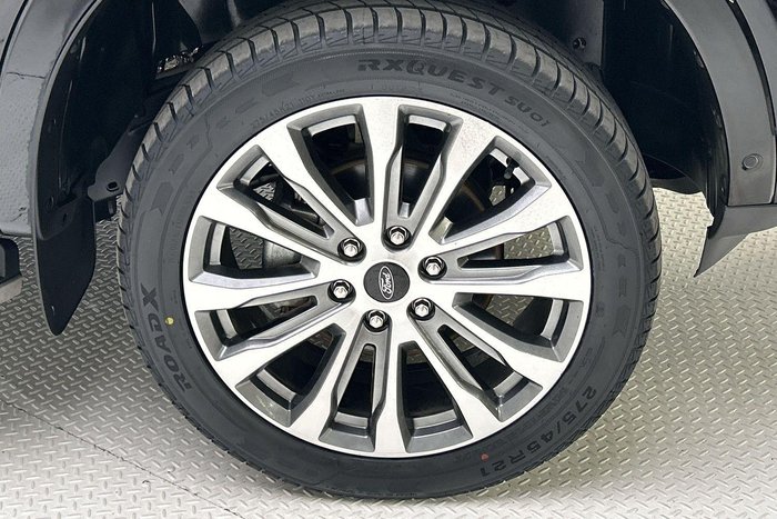 2024 Ford Everest Platinum