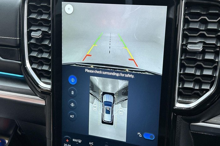 2024 Ford Everest Platinum