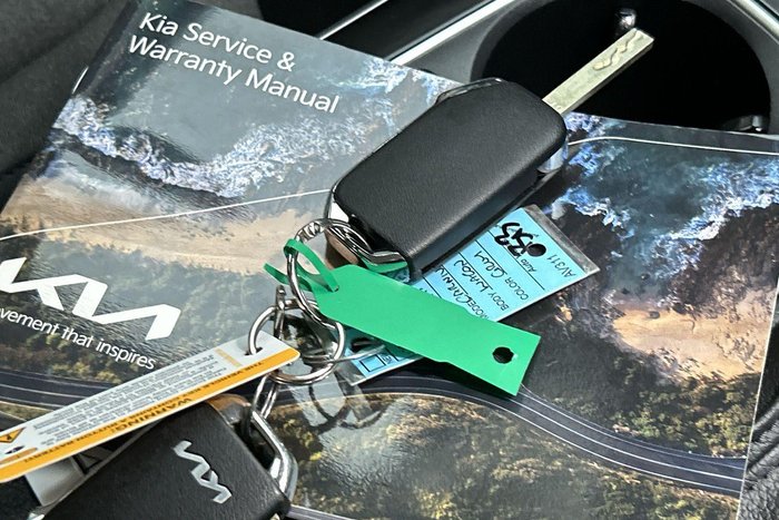 2023 Kia Carnival S