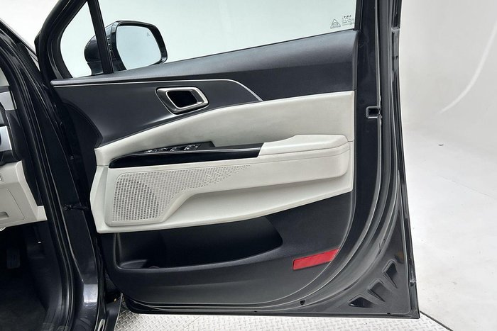 2023 Kia Carnival S