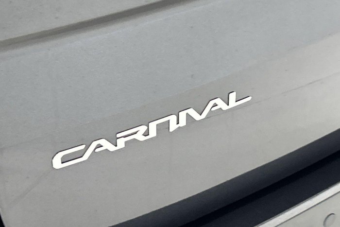 2023 Kia Carnival S