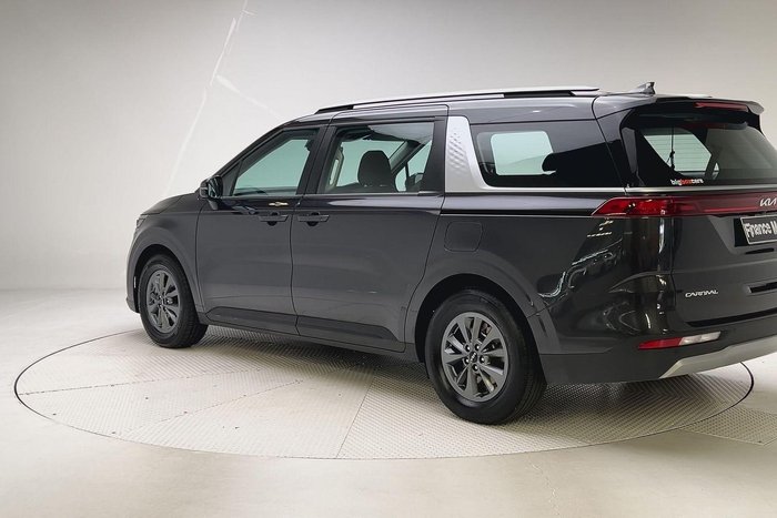 2023 Kia Carnival S