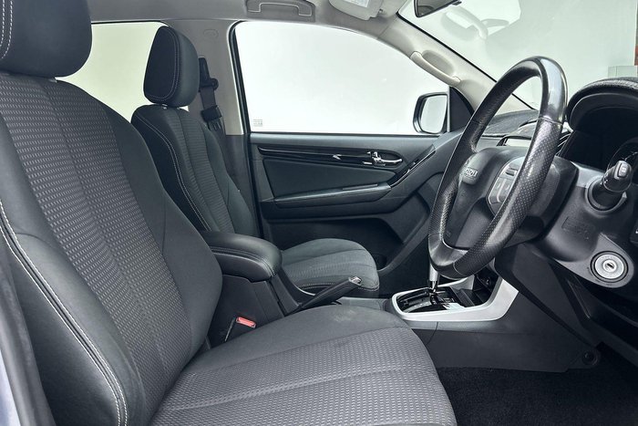 2021 Isuzu MU-X LS-U