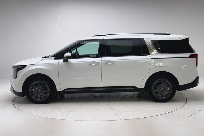 2024 Kia Carnival GT-Line HEV