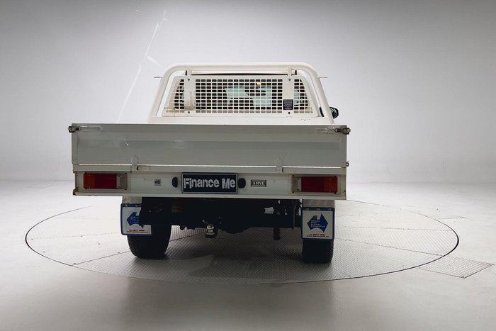 2022 Toyota Hilux SR