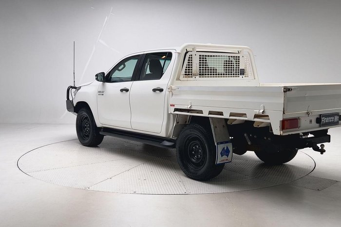 2022 Toyota Hilux SR