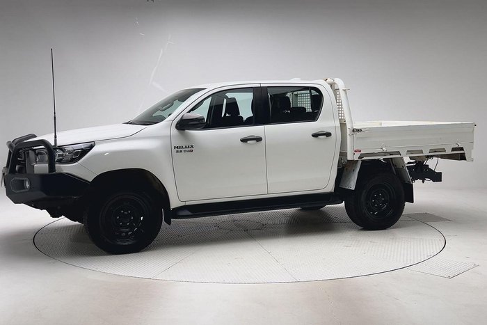 2022 Toyota Hilux SR