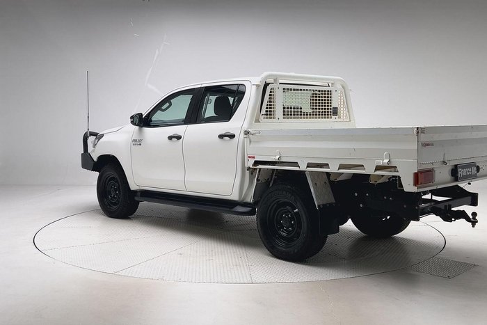 2022 Toyota Hilux SR