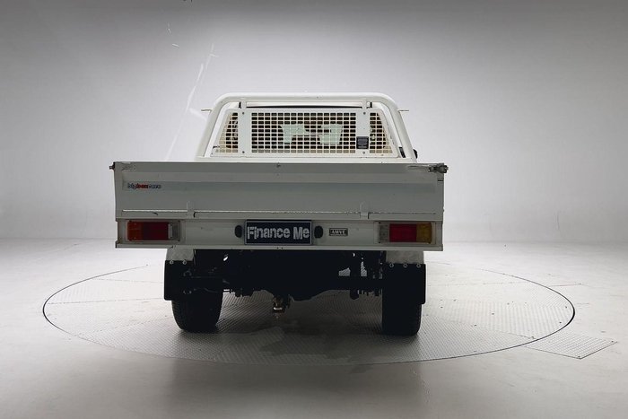 2022 Toyota Hilux SR