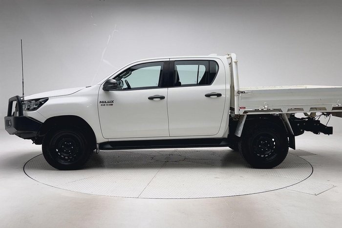 2022 Toyota Hilux SR