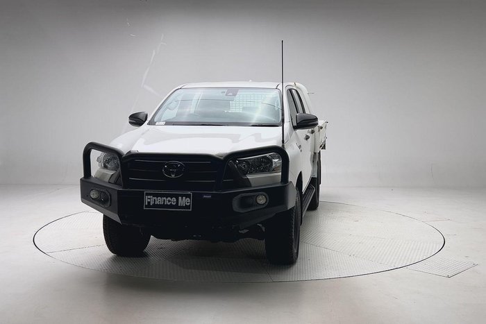 2022 Toyota Hilux SR