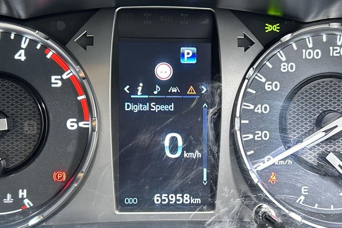 2022 Toyota Hilux SR