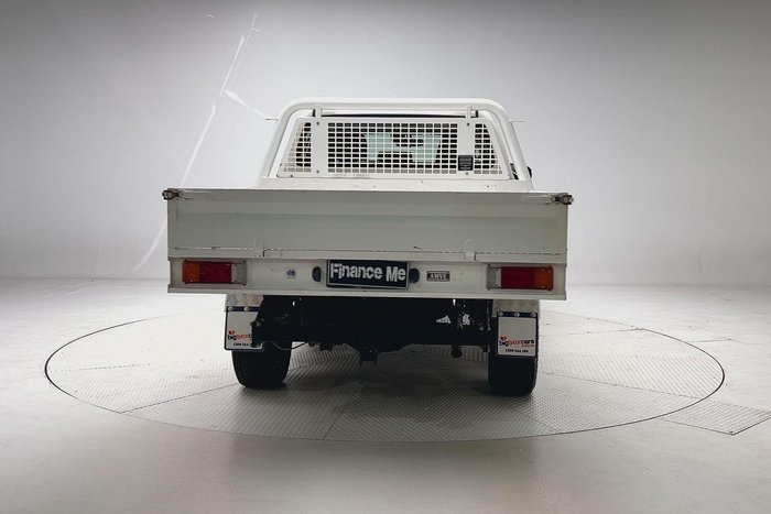 2022 Toyota Hilux SR