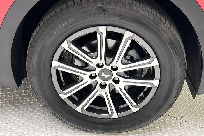 2023 Mahindra XUV700 AX7L