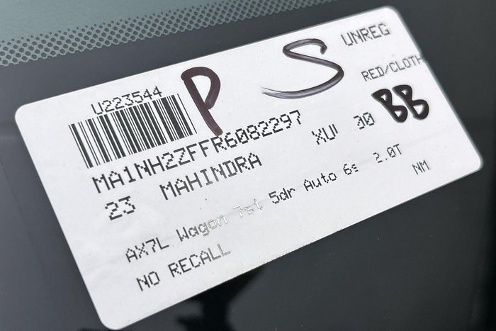 2023 Mahindra XUV700 AX7L