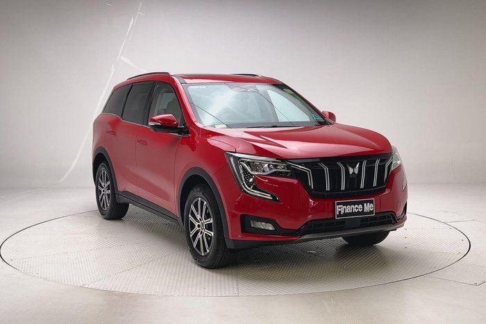 2023 Mahindra XUV700 AX7L