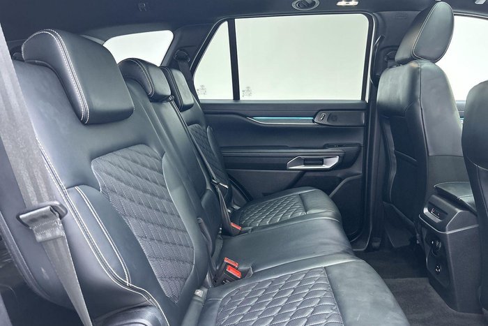 2024 Ford Everest Platinum