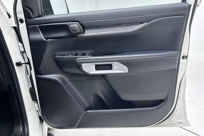 2024 Ford Everest Platinum