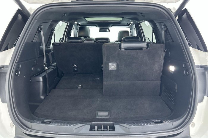 2024 Ford Everest Platinum