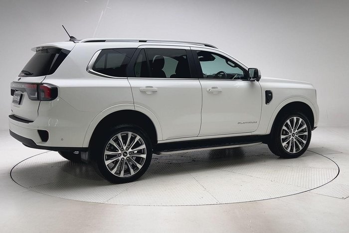 2024 Ford Everest Platinum