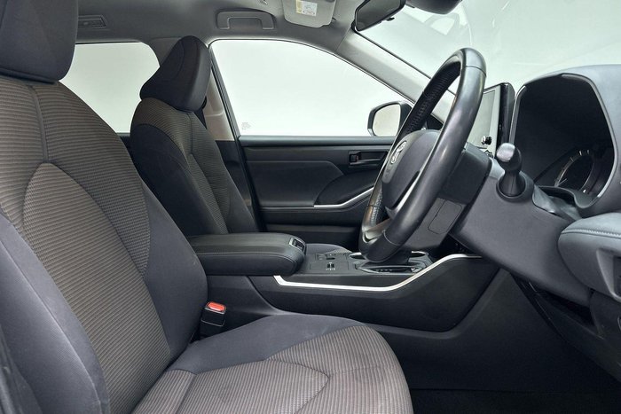 2023 Toyota Kluger GX